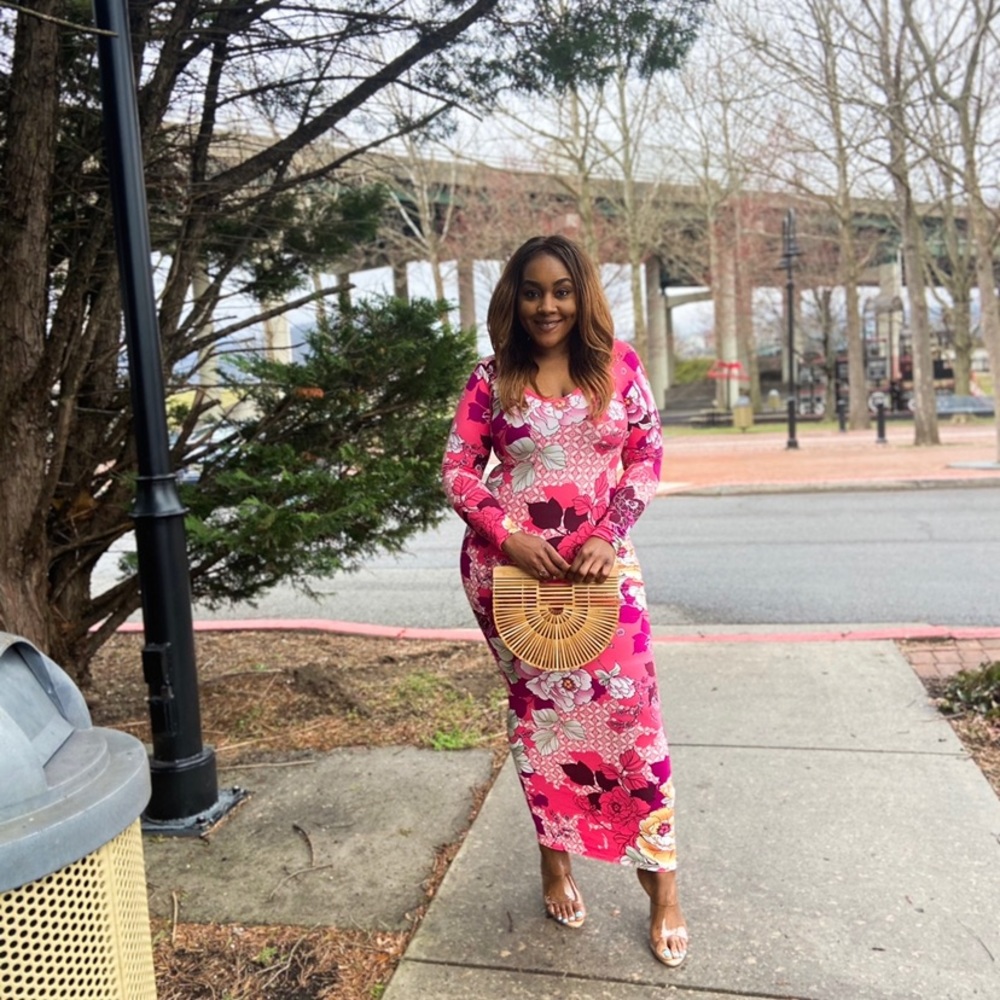 Floral Glory Dress. - Picture 4 of 10